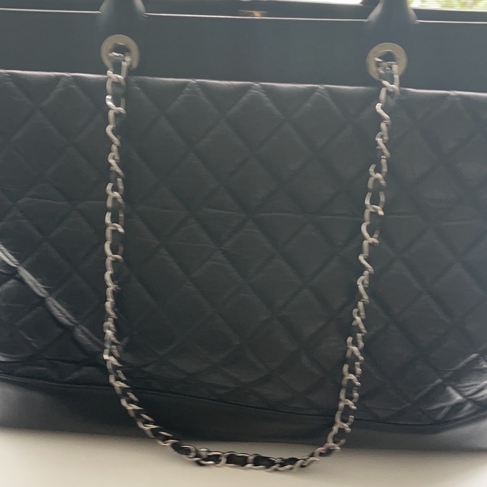 Chanel preown bag in excellent condition - Picture 7 of 10